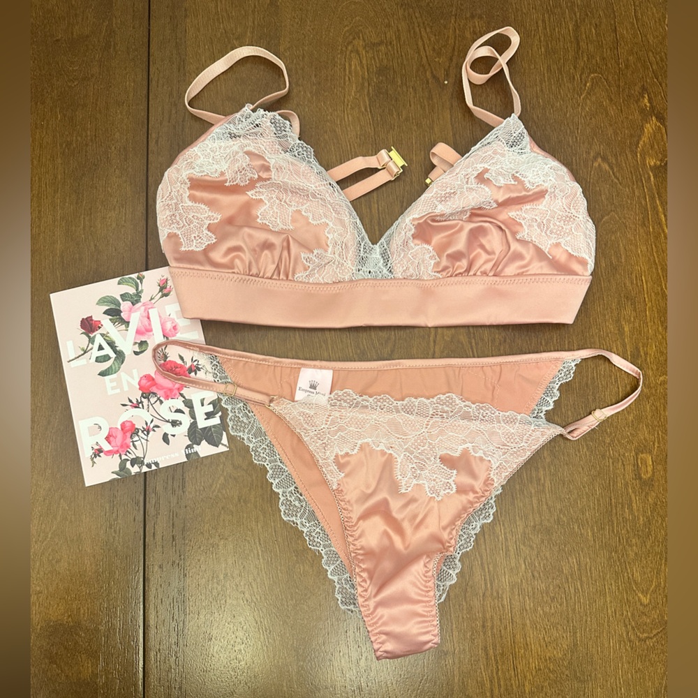 Empress Lace Bra Lingerie Set in Pink and White